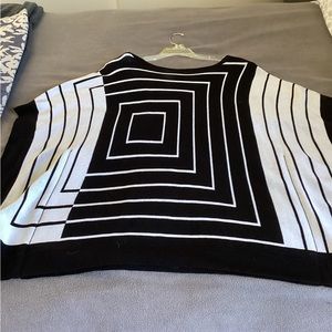 WHBM black/white geometrical bat wing sweater,